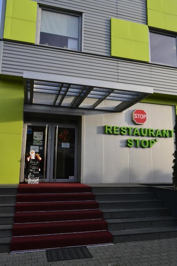 Stop Hotel